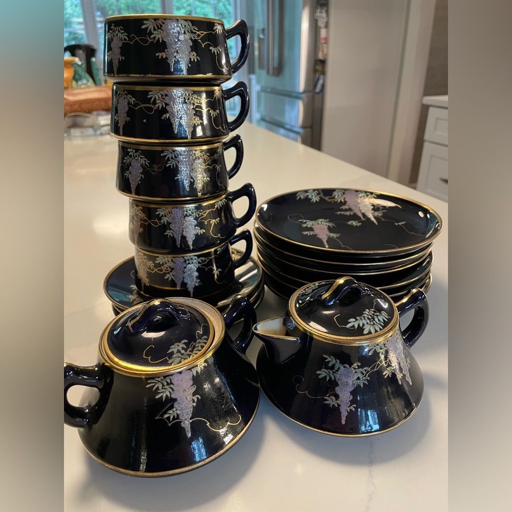 Soko China set Made in Japan 1960s wisteria